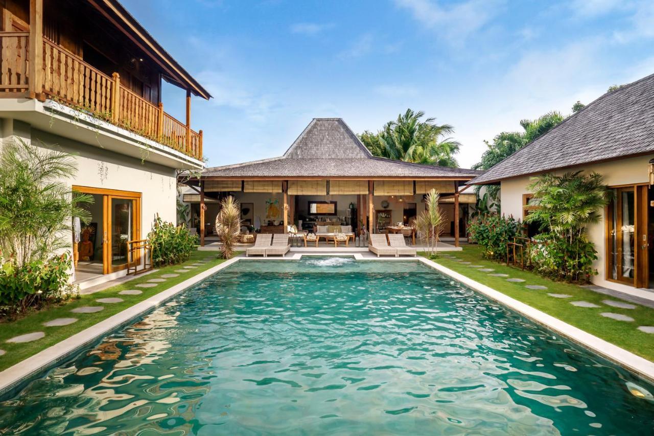 Villa Nabi Seminyak Esterno foto