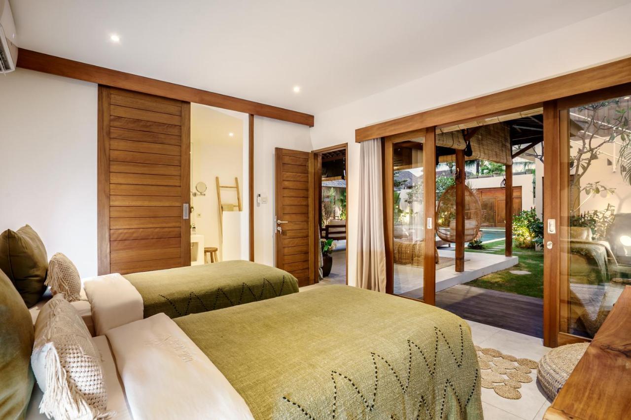 Villa Nabi Seminyak Esterno foto